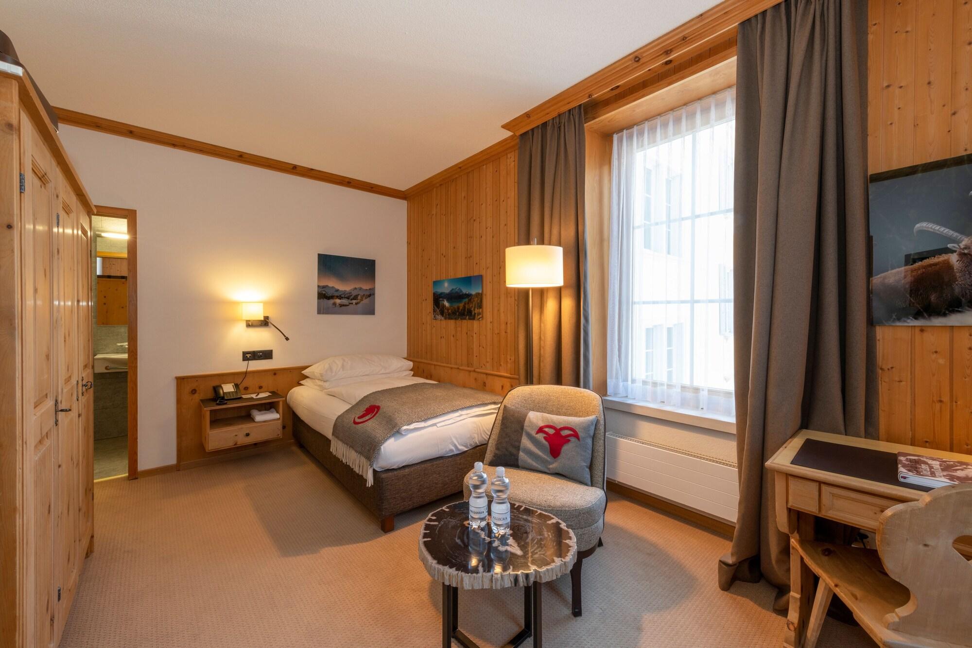Edelweiss Swiss Quality Hotel Sils Maria Buitenkant foto