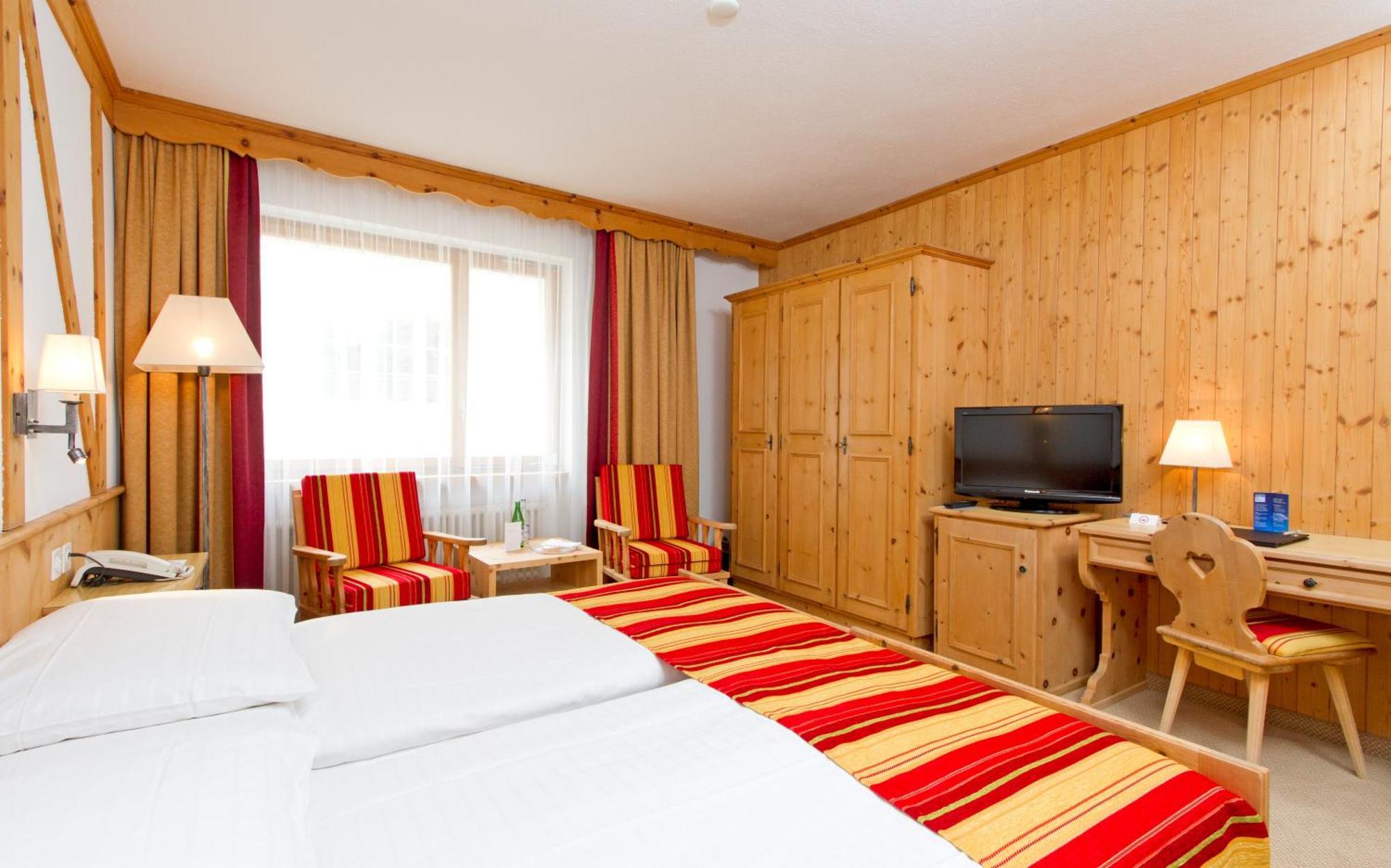 Edelweiss Swiss Quality Hotel Sils Maria Kamer foto