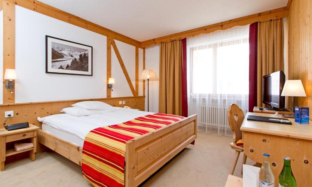 Edelweiss Swiss Quality Hotel Sils Maria Kamer foto